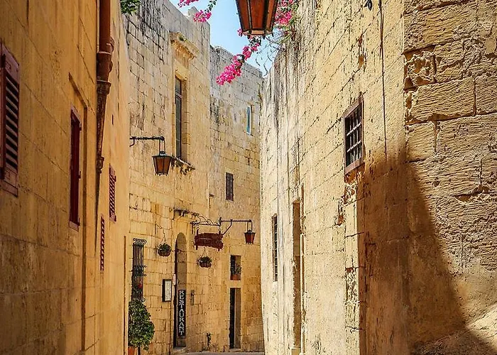 2 Min Walk From Mdina Townhouse 拉巴特